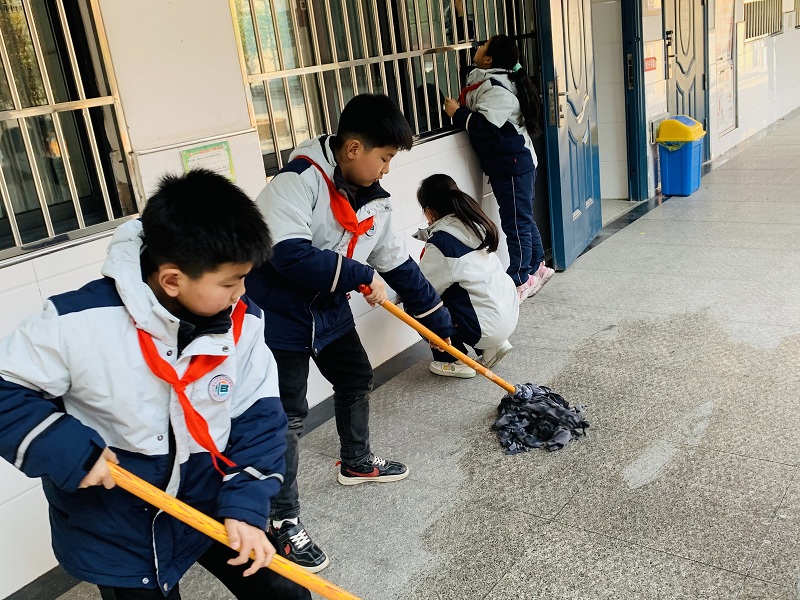 绿色家园齐守护.jpg