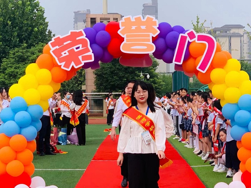 滨河实验学校.jpg